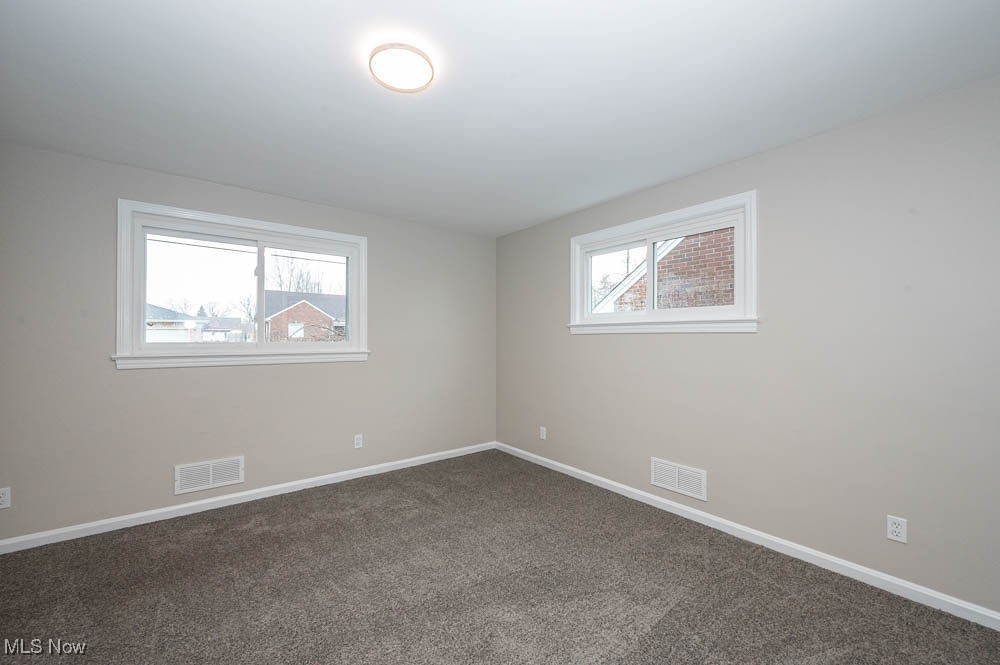 742 Devitt Avenue, Campbell, Ohio image 16