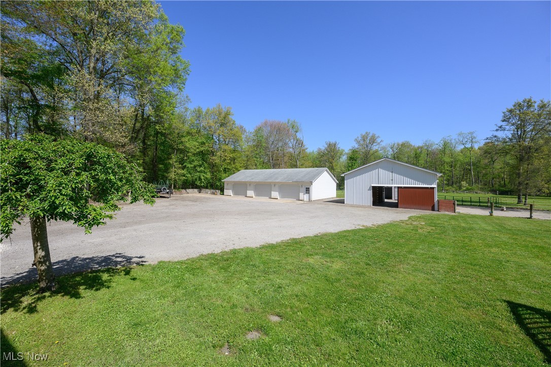 8541 Lee Road, Malvern, Ohio image 9