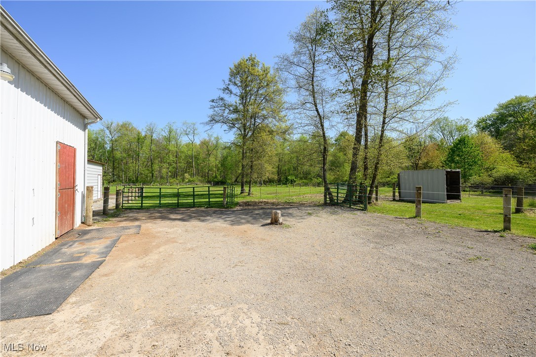 8541 Lee Road, Malvern, Ohio image 21