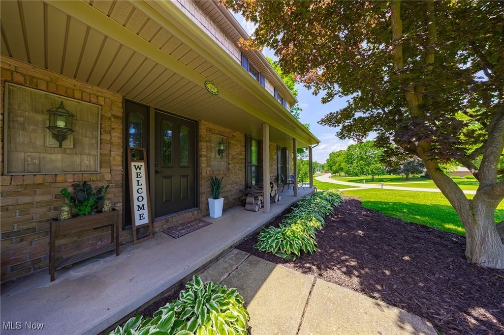 Photo of 1141 Las Olas Boulevard NW, North Canton, OH 44720 (MLS # 5178706)