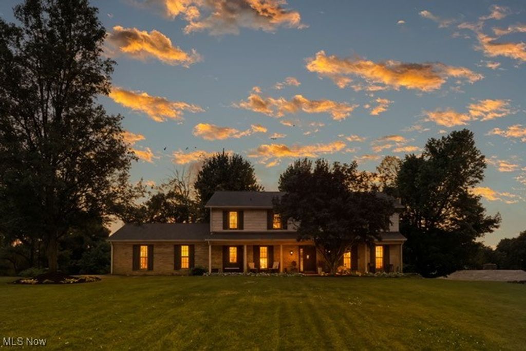 Photo of 1141 Las Olas Boulevard NW, North Canton, OH 44720 (MLS # 5178706)