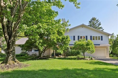 24604 Dianne Drive Beachwood, OH 44122