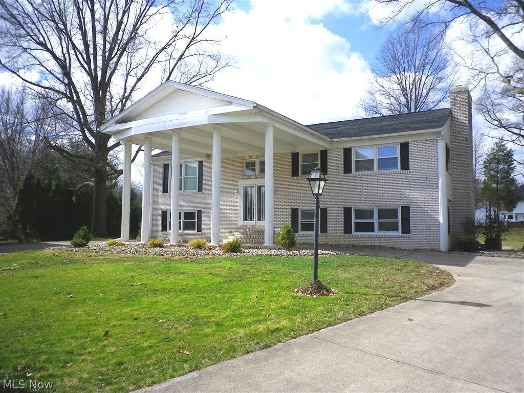 Prestwick Condo - Residential