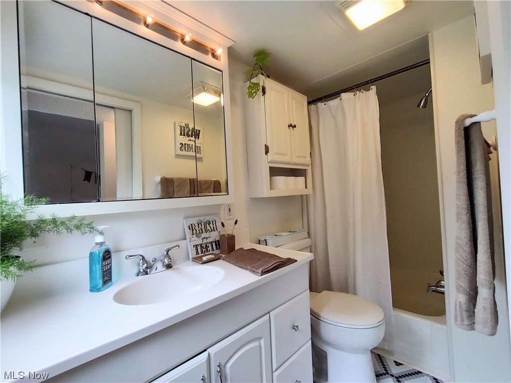 L W Halls Add - Residential