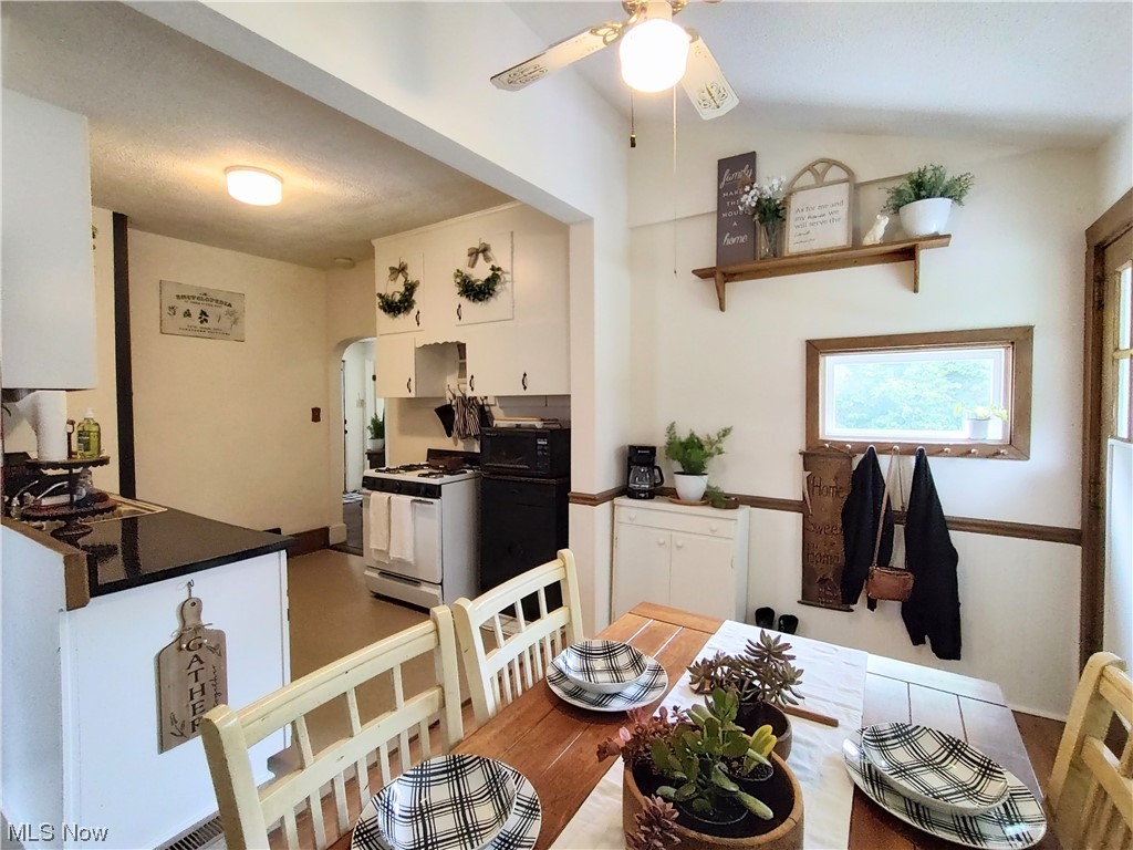 L W Halls Add - Residential