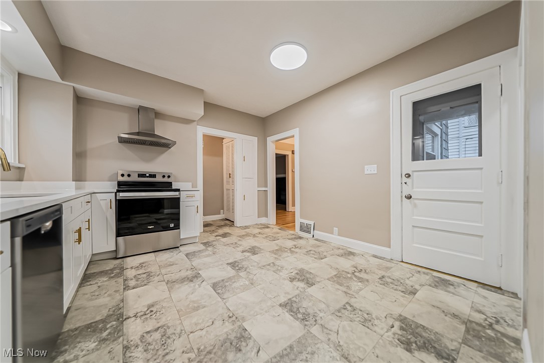 Utopia Beach 04 - Residential