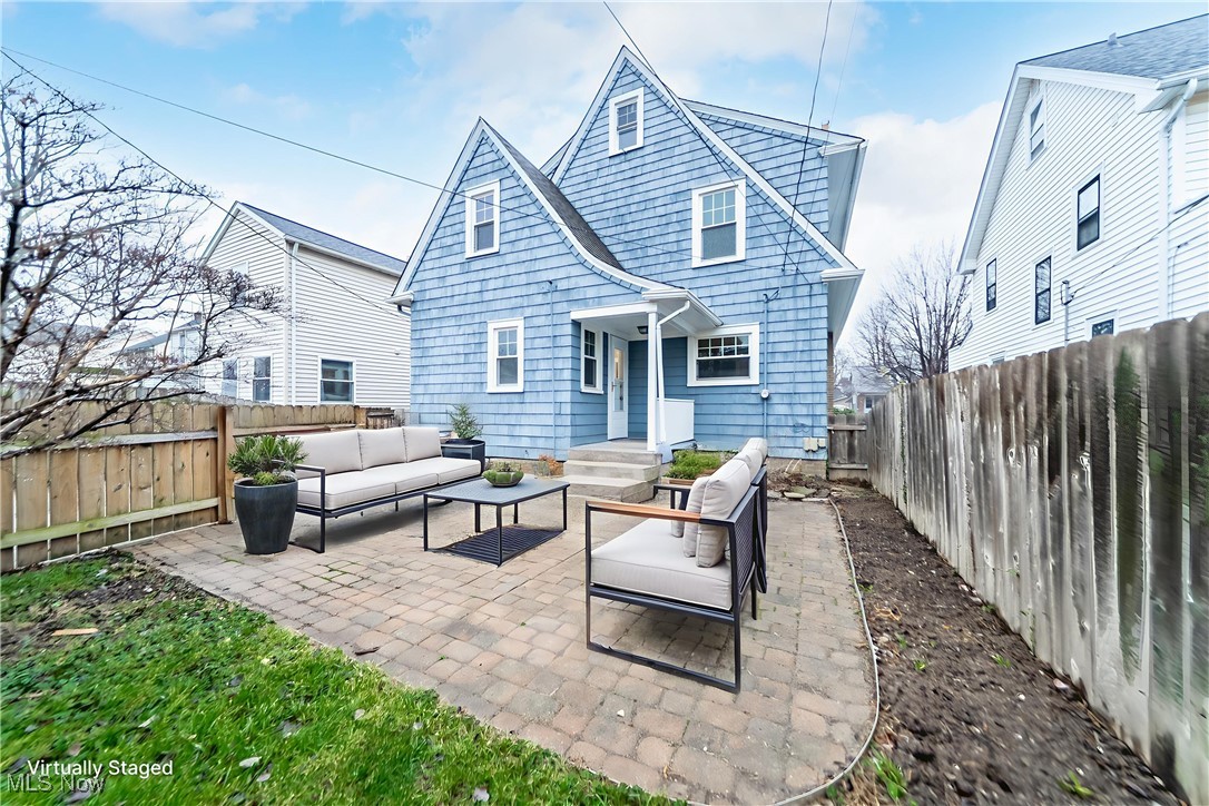 Utopia Beach 04 - Residential