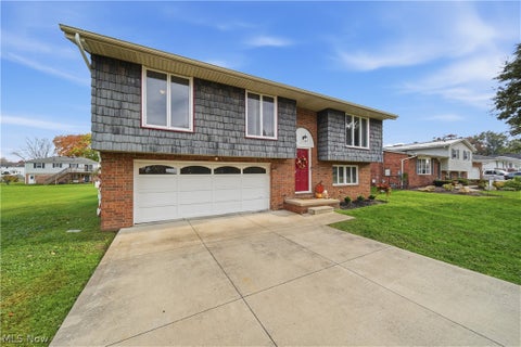 Tiny photo for 3057 List Street NW, Massillon, OH 44646 (MLS # 5253354)
