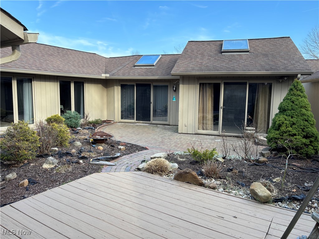 33096 Cedar Branch Circle, North Ridgeville, Ohio image 4