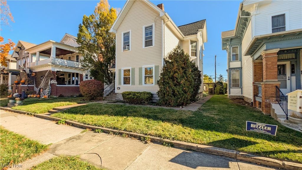 Photo of 912 Central Avenue, Sandusky, OH 44870 (MLS # 5168645)