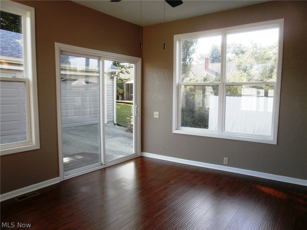 Cast Side/Lincoln Ave - Residential