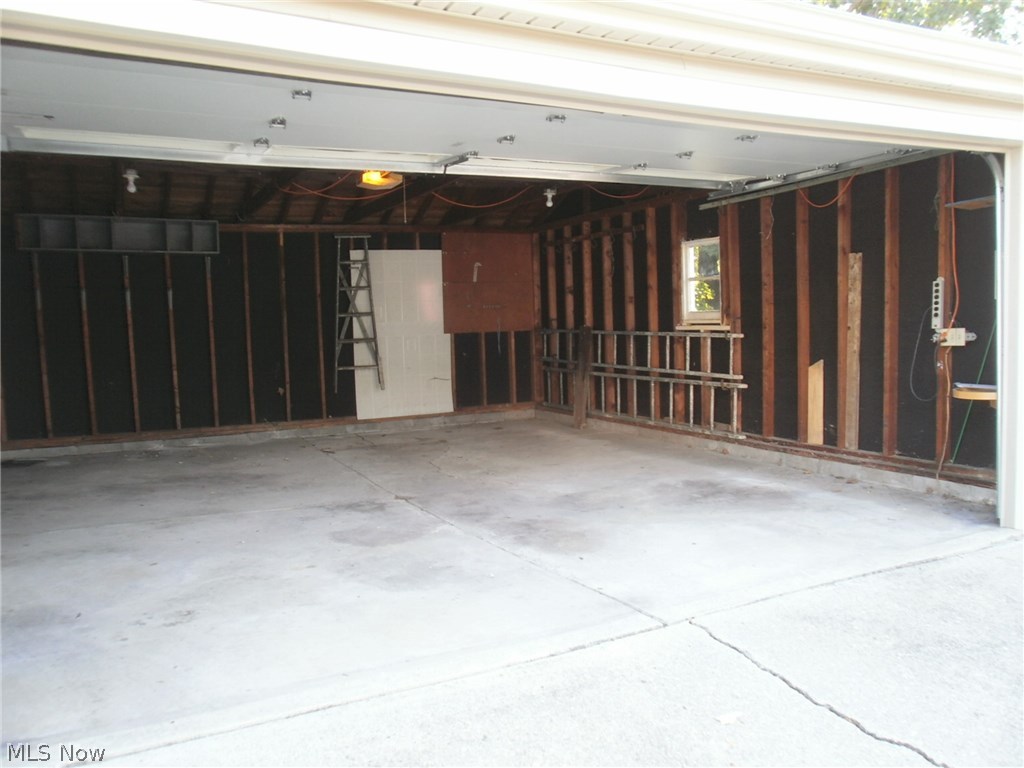 Cast Side/Lincoln Ave - Residential