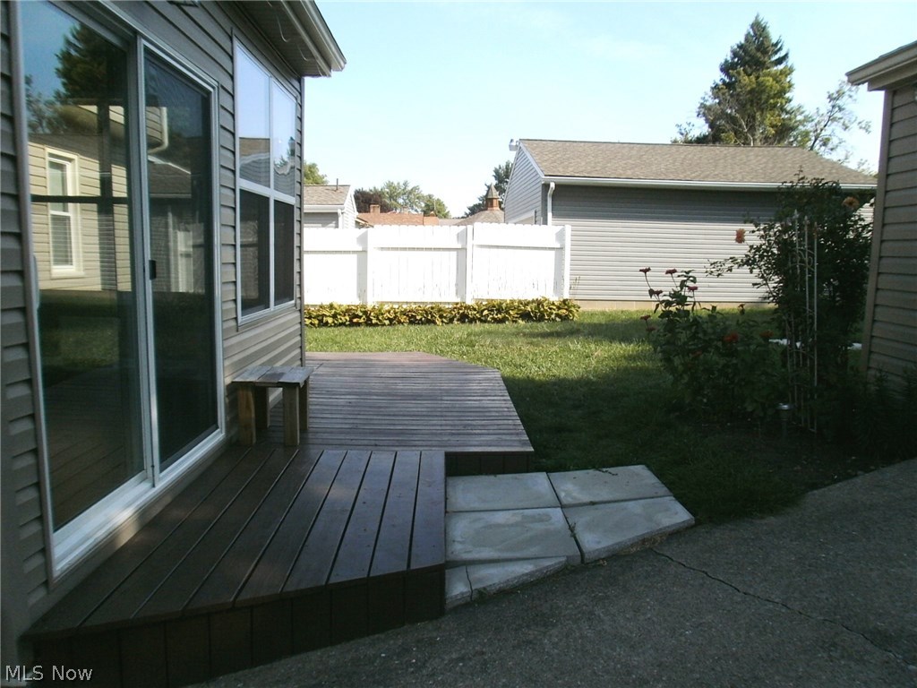 Cast Side/Lincoln Ave - Residential