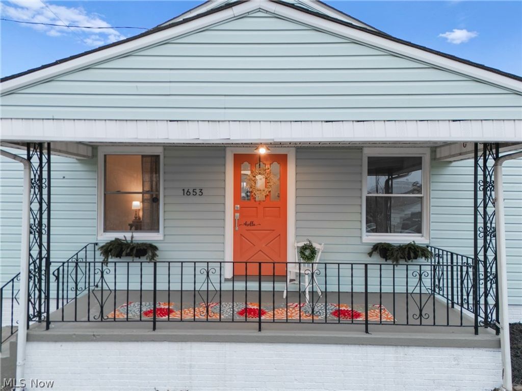 Photo of 1653 Bedford Avenue SW, Canton, OH 44706 (MLS # 5190260)