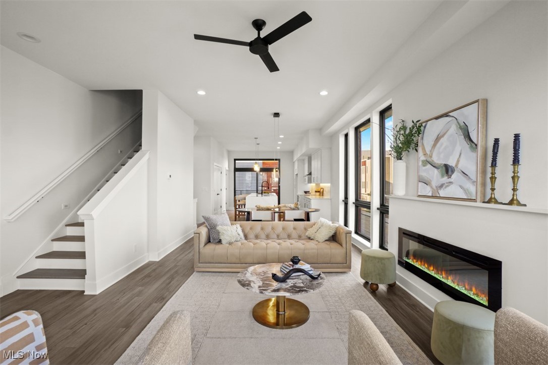 Sub Plat/Avenue District Ph - Residential