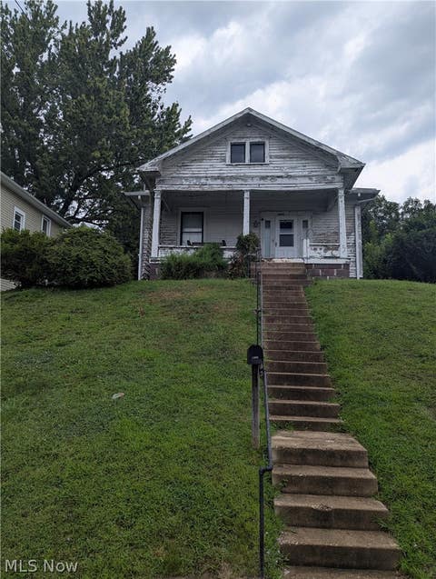 Homes For Sale - 1903 Stewart Avenue<br/> Cambridge, OH 43725