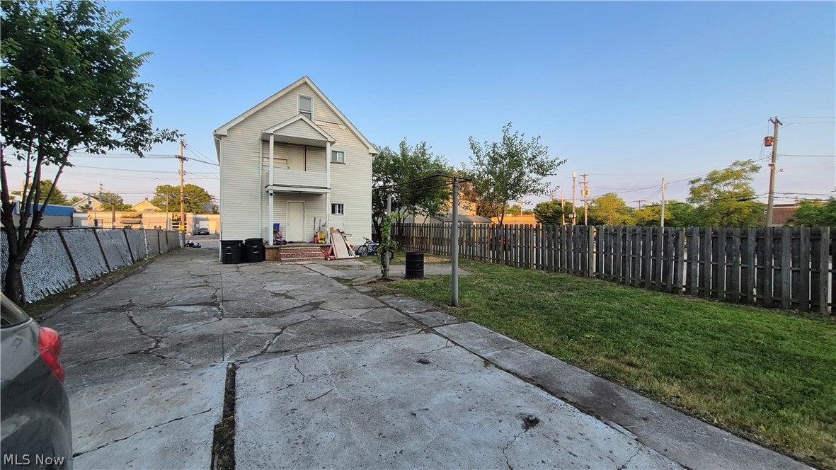 3278 W 117th Street UP
