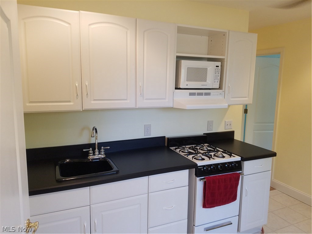 Roaming Rock Shores - Residential