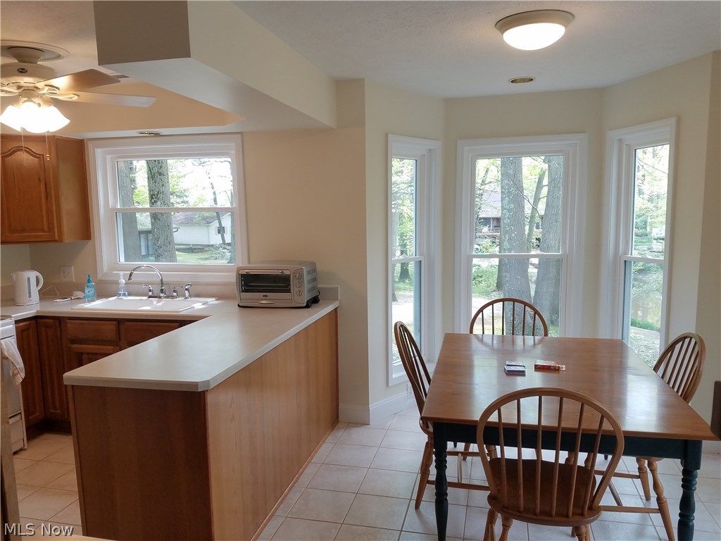 Roaming Rock Shores - Residential