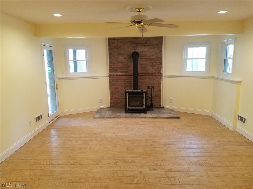 Roaming Rock Shores - Residential