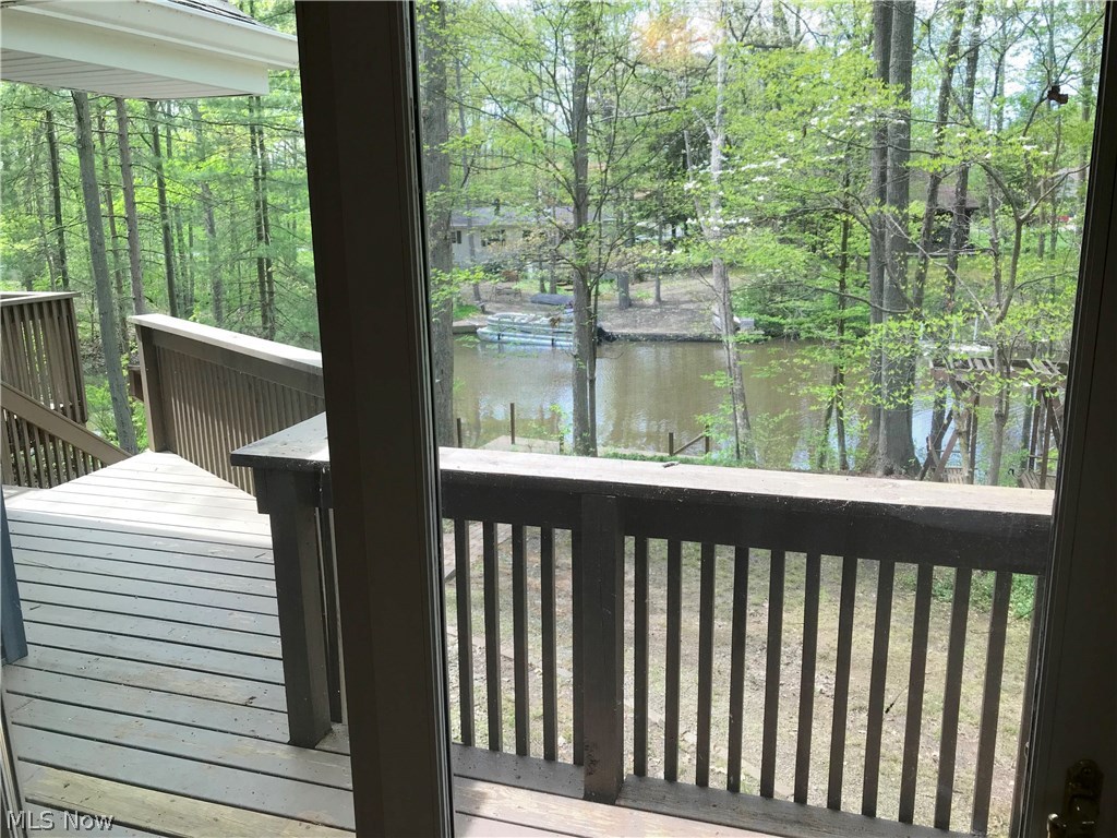 Roaming Rock Shores - Residential