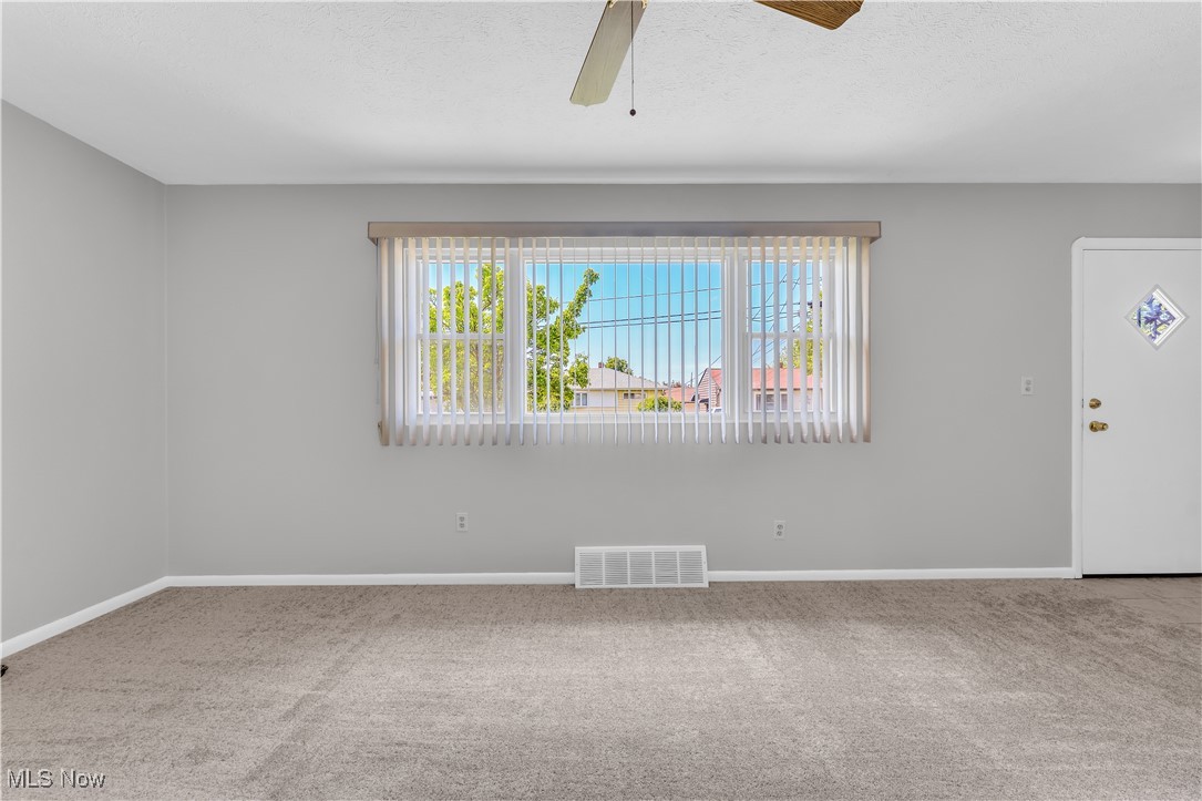 6095 Stark Drive, Brook Park, Ohio image 8