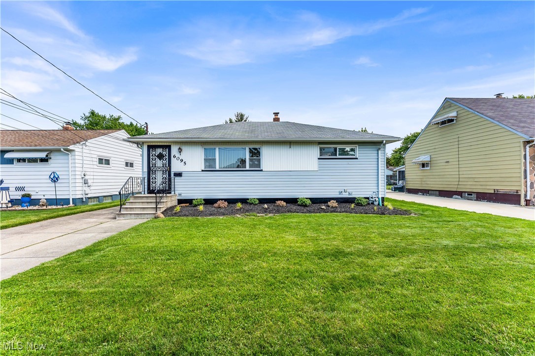 6095 Stark Drive, Brook Park, Ohio image 3