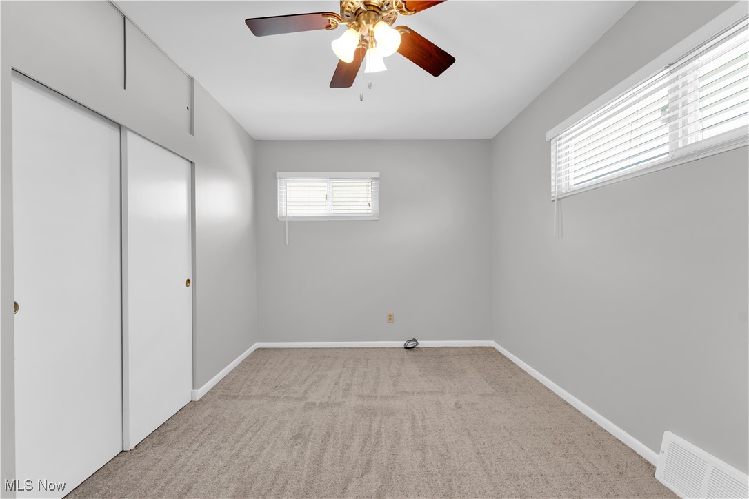 6095 Stark Drive, Brook Park, Ohio image 16