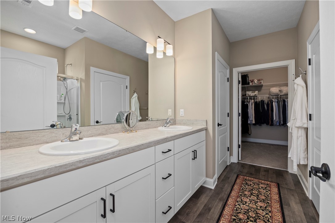 Four Seasons/Chestnut Rdg Sub - Residential