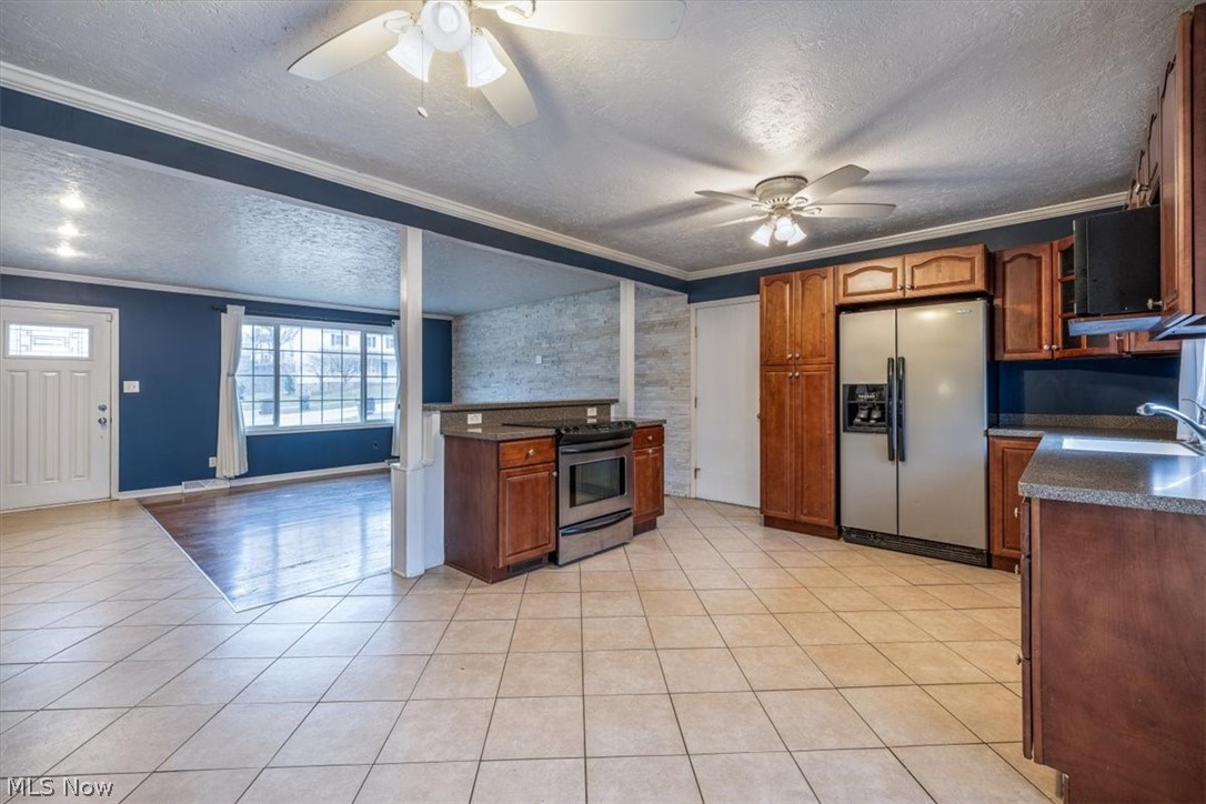 Sidney Simons 01 - Residential