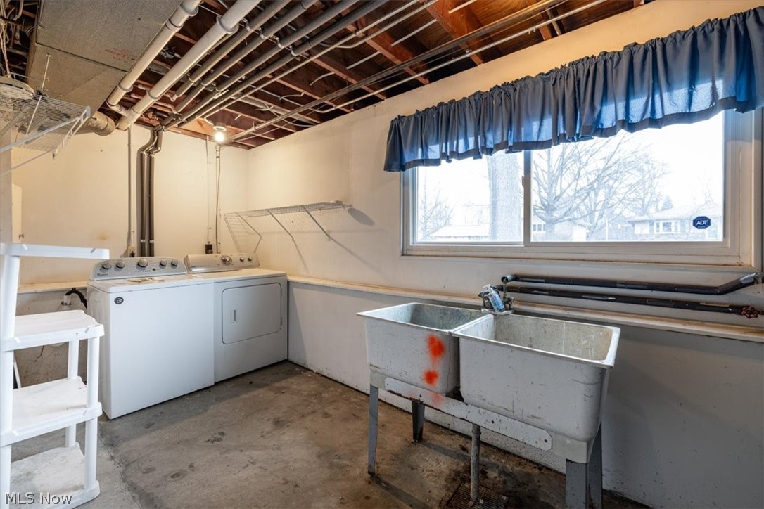 Sidney Simons 01 - Residential