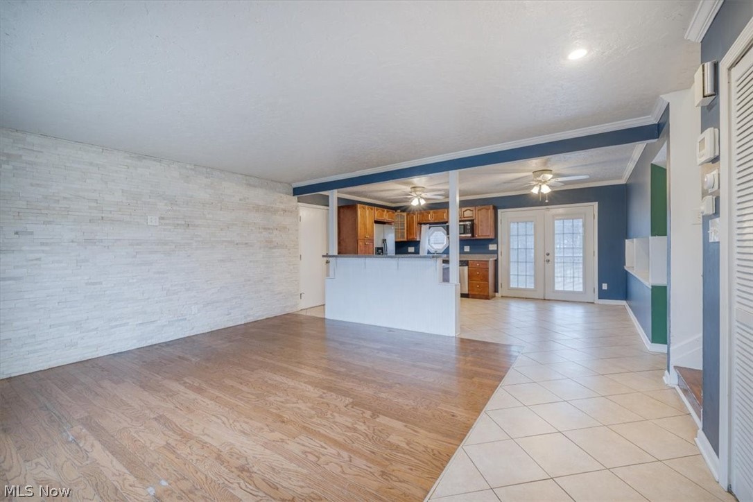 Sidney Simons 01 - Residential