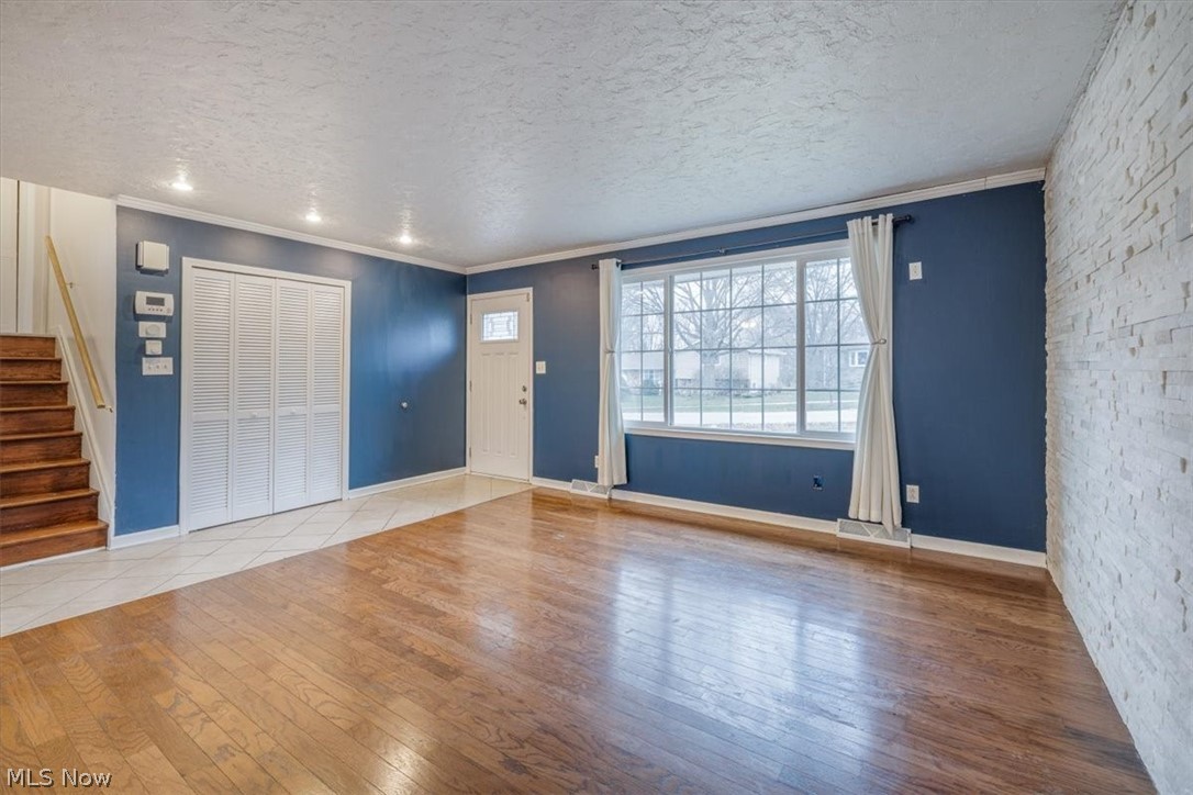 Sidney Simons 01 - Residential