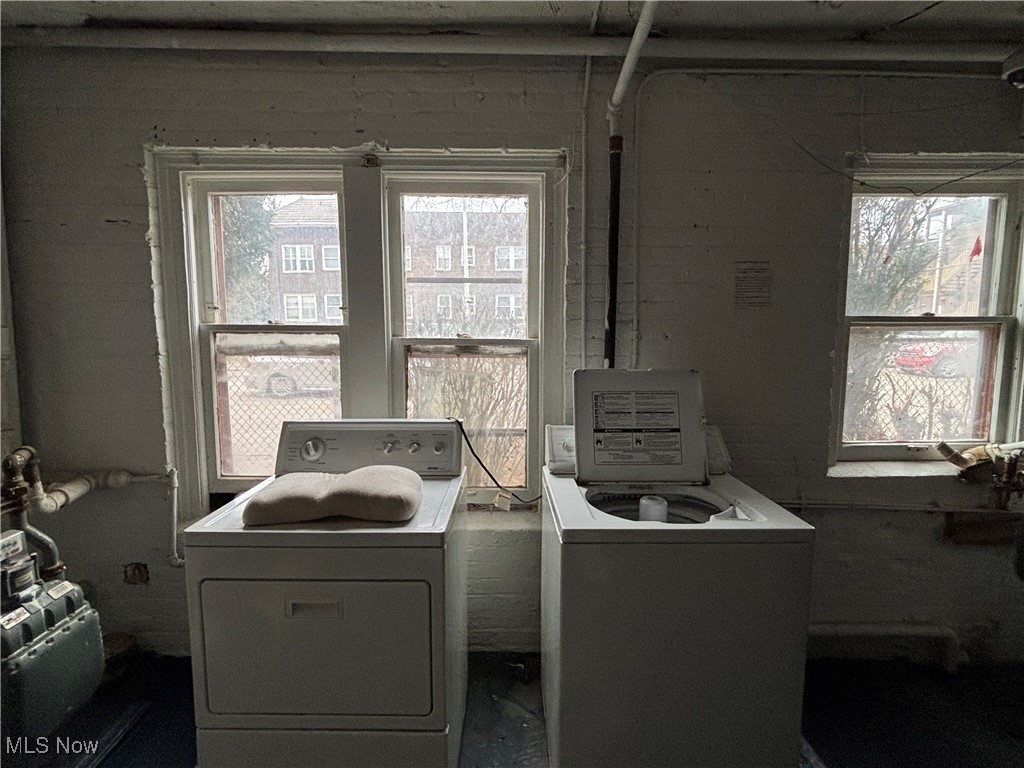 Euchts - Commercial Sale