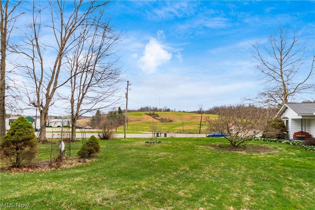 Photo of 2419 Chandlersville Road, Zanesville, OH 43701 (MLS # 5196127)