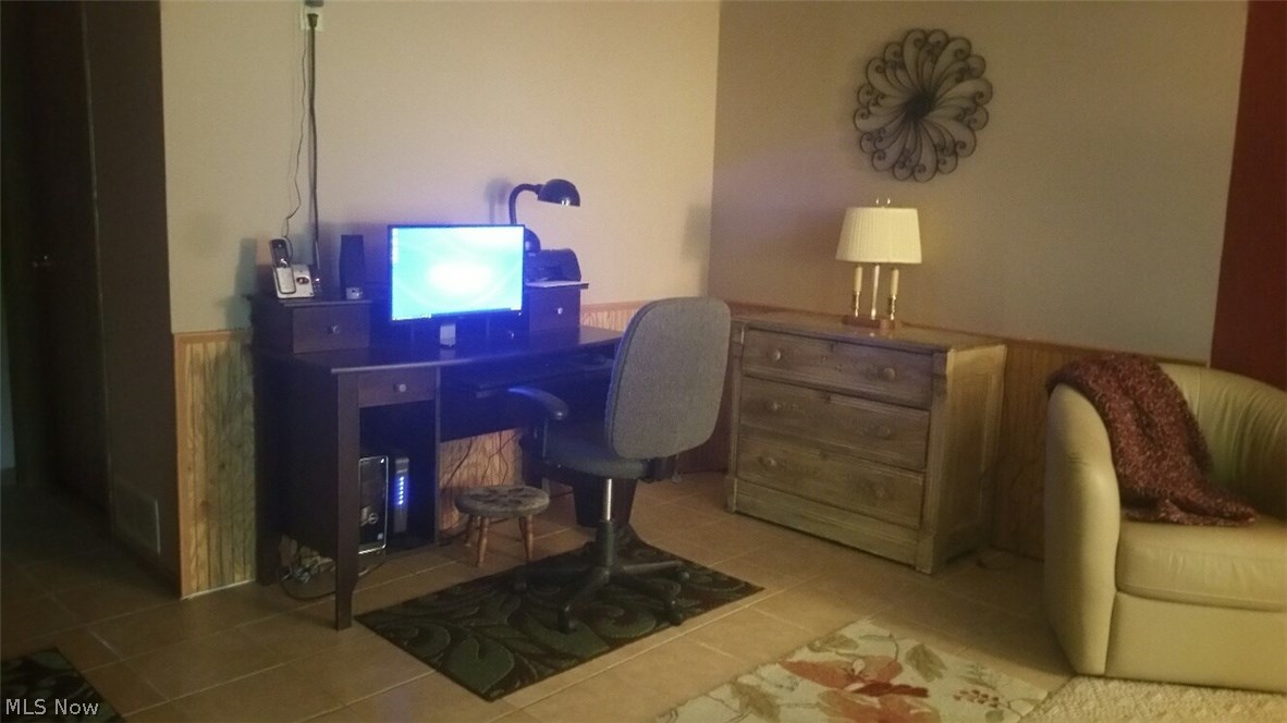 Ledgewater Falls Condo - Residential