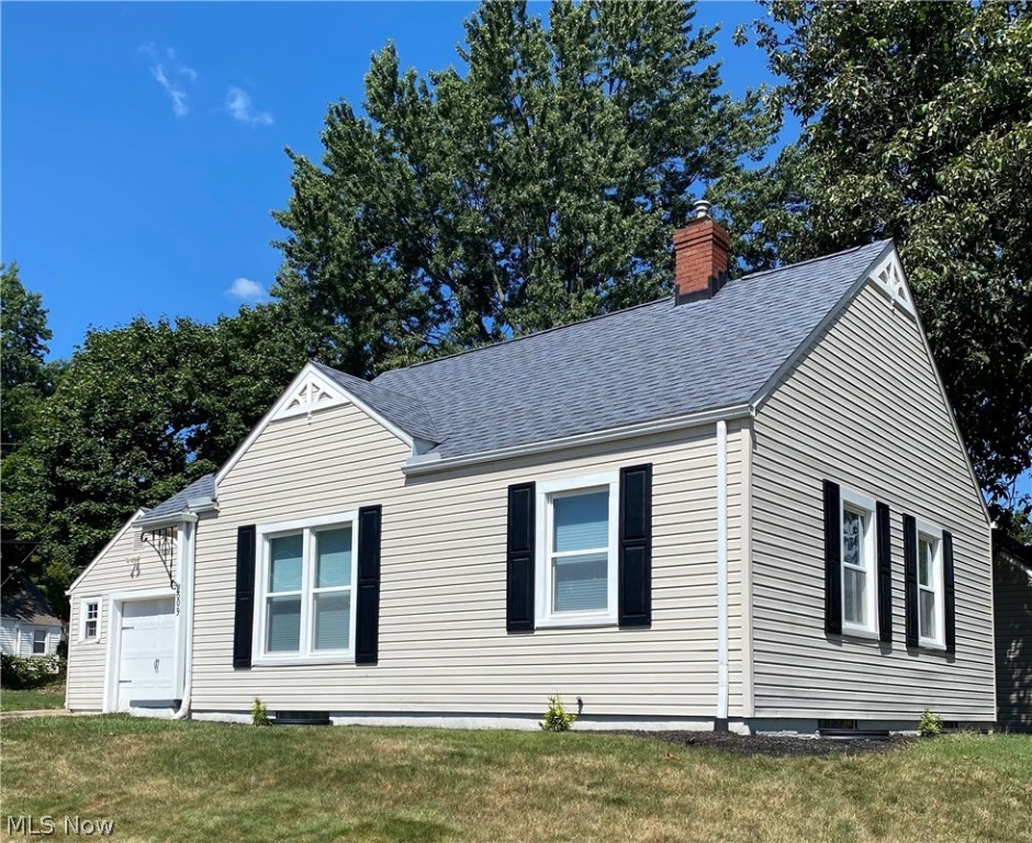This two-bedroom Ranch sits in the heart of Firestone Park area. The kitchen offers a modern look with granite countertops and comes with Refrigerator, Microwave and Stove. The living room has crown molding around the ceiling trim work and also showcases the street view with a Bay Window. The two bedrooms are also on the floor and offer standard Closet space. The hallway has offers additional cabinet space with Craftmade shelves. The full bathroom can also be found and has a tiled shower/tub. The basement has a partial finish and can be utilized for additional entertainment space. Schedule your personal showing today, don't miss out on the opportunity.