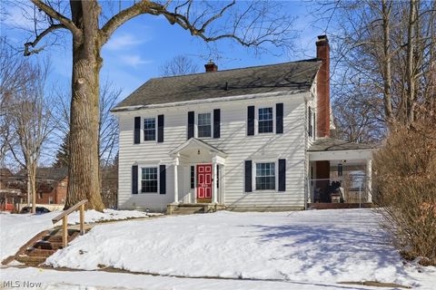 621 Greenwood Avenue Akron OH 44320