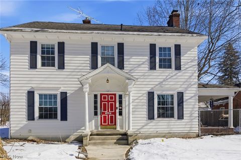 Tiny photo for 621 Greenwood Avenue, Akron, OH 44320 (MLS # 5187347)