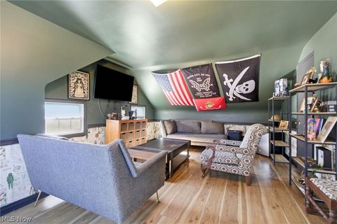 Tiny photo for 621 Greenwood Avenue, Akron, OH 44320 (MLS # 5187347)