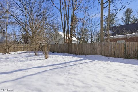 Tiny photo for 621 Greenwood Avenue, Akron, OH 44320 (MLS # 5187347)