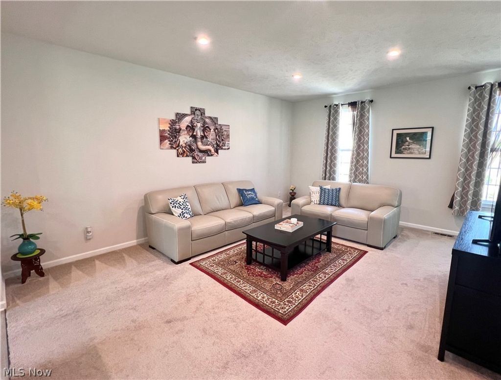 Photo of 4025 N Steels Circle, Stow, OH 44224 (MLS # 5208068)
