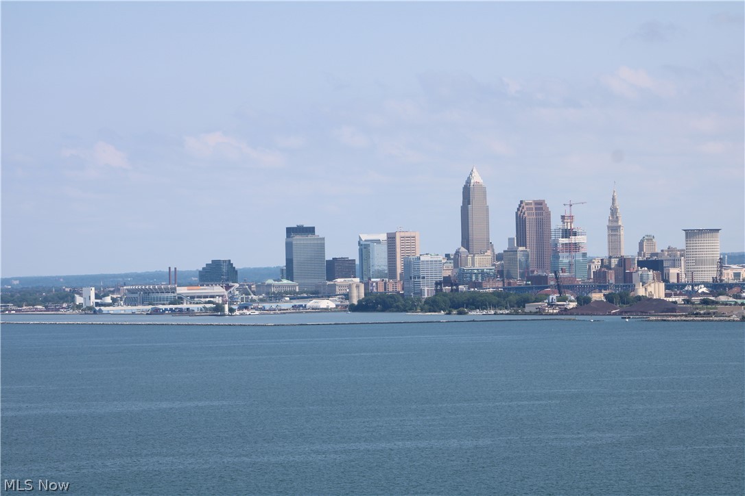 Marine Towers East - Residential