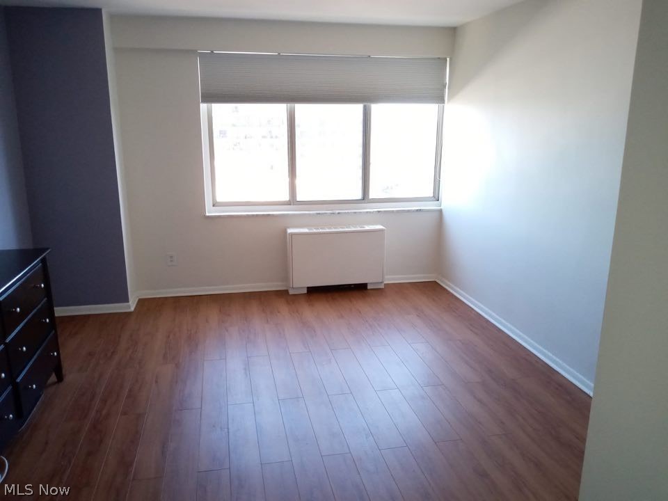 Marine Towers East - Residential