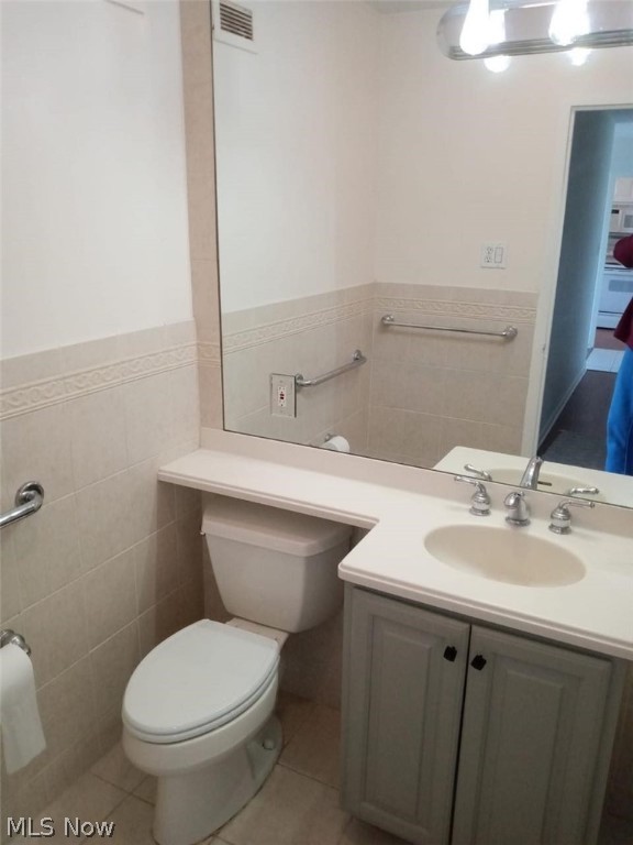 Marine Towers East - Residential