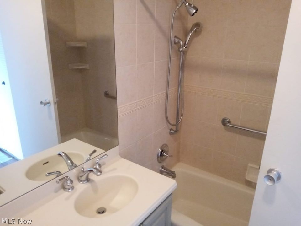 Marine Towers East - Residential