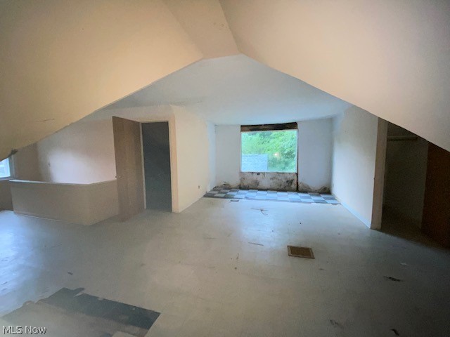 Willoughby Euclid Ave - Residential