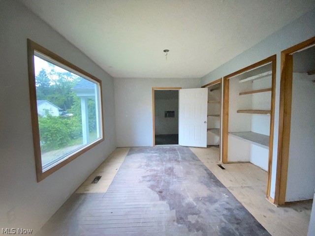 Willoughby Euclid Ave - Residential