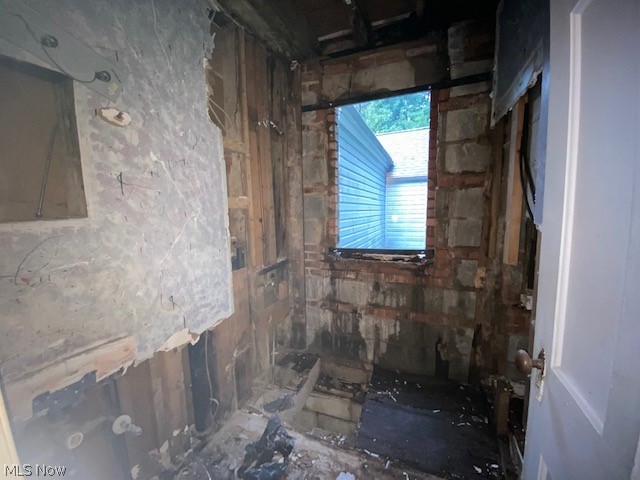 Willoughby Euclid Ave - Residential