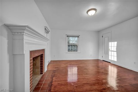 Tiny photo for 232 Edna Street, Poland, OH 44514 (MLS # 5184765)